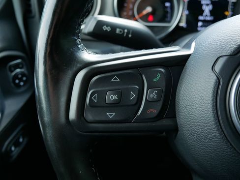 Used 2021 Jeep Wrangler Unlimited Sport AWD/4WD image 17