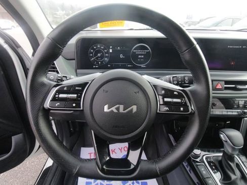 Used 2024 Kia Seltos SX w/ SX Sunroof Package image 21