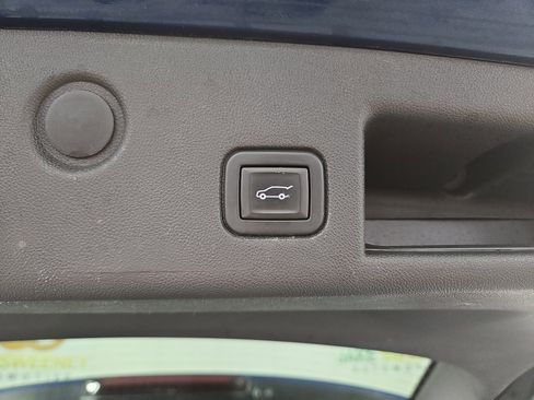 Used 2020 Chevrolet Equinox LT image 33