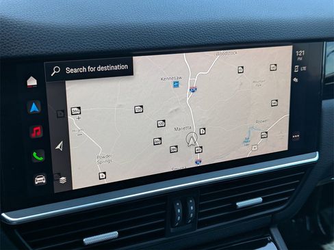 Used 2023 Porsche Cayenne Platinum Edition image 17