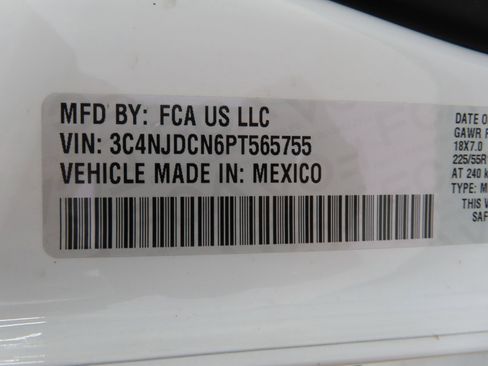 Used 2023 Jeep Compass Limited image 26