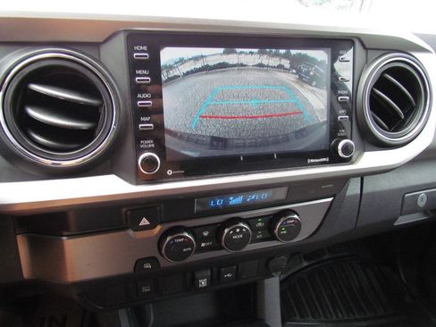 Used 2021 Toyota Tacoma SR5 RWD image 19