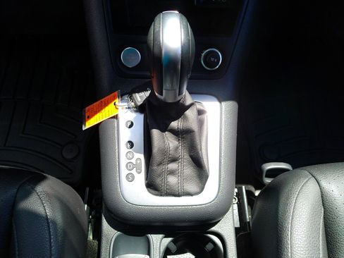 Used 2016 Volkswagen Tiguan S AWD/4WD image 21
