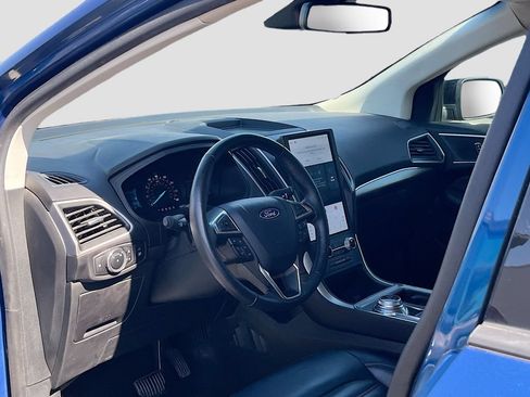 Used 2024 Ford Edge SEL w/ Sport Appearance Package AWD/4WD image 9
