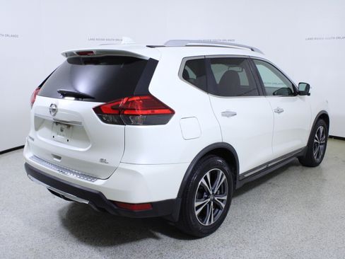 Used 2017 Nissan Rogue SL w/ SL Premium Package image 7