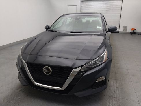 Used 2022 Nissan Altima 2.5 SV w/ SV Premium Package image 15