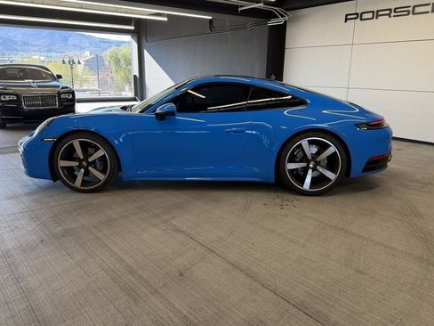 Used 2024 Porsche 911 Carrera image 2