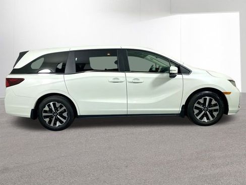 Certified 2026 Honda Odyssey EX-L image 39