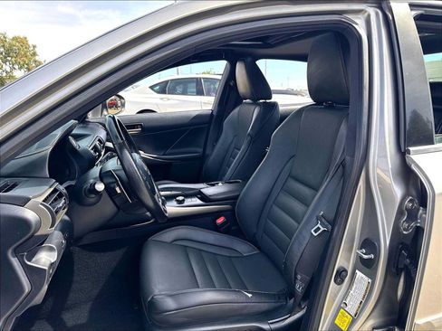 Used 2020 Lexus IS 350 F Sport w/ F Sport Package RWD image 27