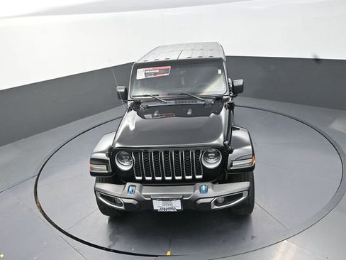Used 2023 Jeep Wrangler Unlimited Sahara w/ Cold Weather Group AWD/4WD image 13