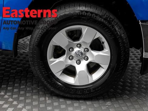 Used 2022 RAM 1500 Big Horn AWD/4WD image 30