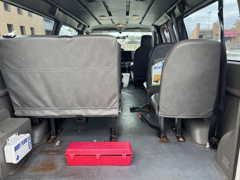 Used 2011 Ford E-250 and Econoline 250 w/ PWR Group image 19