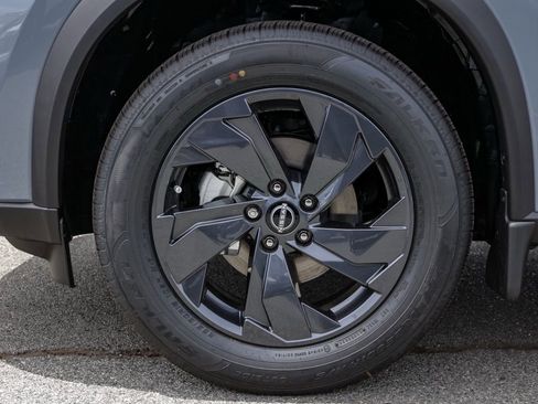 New 2026 Nissan Rogue SV FWD image 11