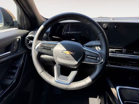 Certified 2025 Chevrolet Equinox LT AWD/4WD image 12