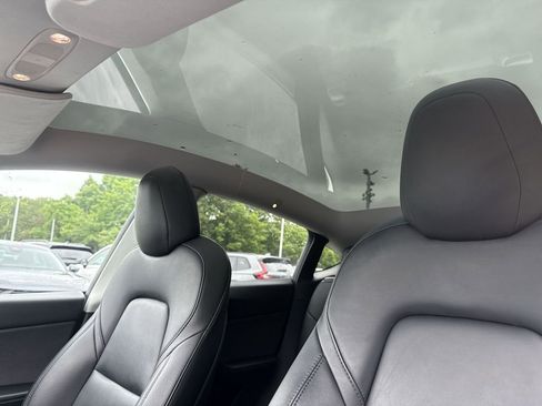 Used 2021 Tesla Model Y Long Range AWD/4WD image 16