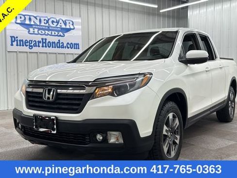 Certified 2017 Honda Ridgeline RTL image 1