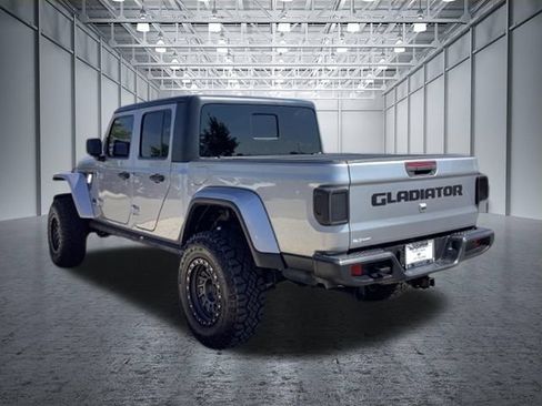 Used 2021 Jeep Gladiator Sport AWD/4WD image 5