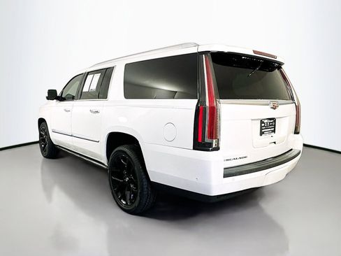 Used 2019 Cadillac Escalade ESV Platinum AWD/4WD image 5