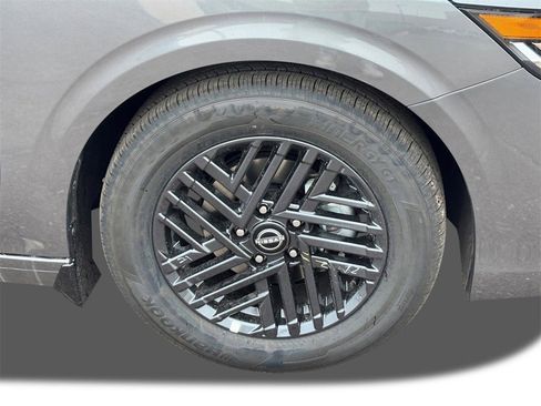 New 2026 Nissan Sentra SV w/ SV Convenience Package image 9