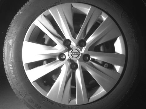 Used 2025 Nissan Sentra S FWD image 15