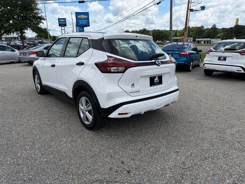 Used 2021 Nissan Kicks S FWD image 26