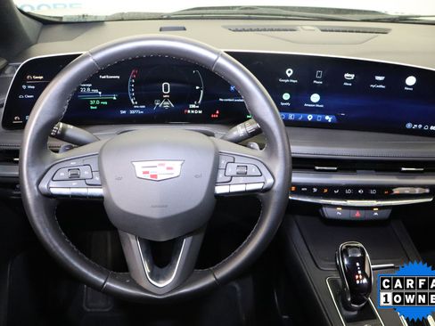 Used 2025 Cadillac XT4 Premium Luxury FWD image 18