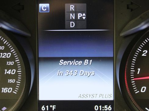 Used 2017 Mercedes-Benz GLC 300 w/ Premium 1 Package image 77