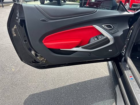 Used 2018 Chevrolet Camaro SS w/ LPO, Ground Effects Package RWD image 11