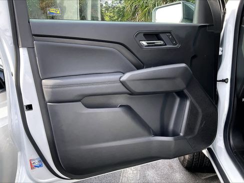 Certified 2025 Chevrolet Colorado LT image 21