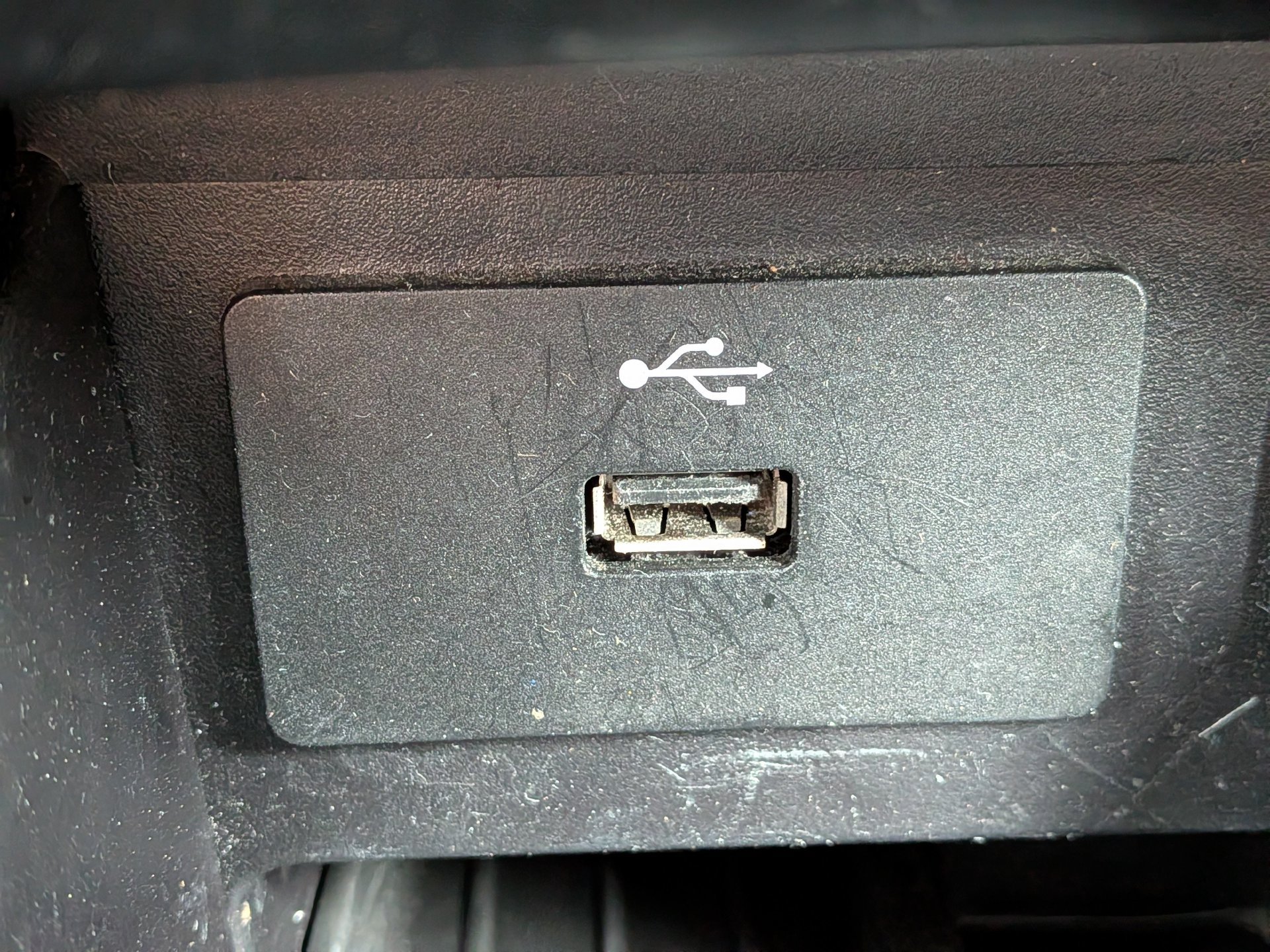 Used 2019 Ford Explorer XLT FWD image 24