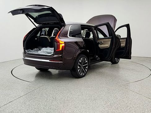 New 2026 Volvo XC90 T8 Ultra w/ Protection Package Premier image 11