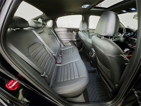 Used 2023 Kia Forte GT-Line w/ GT-Line Premium Package image 41