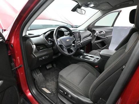 Used 2021 Chevrolet Traverse LT FWD image 20