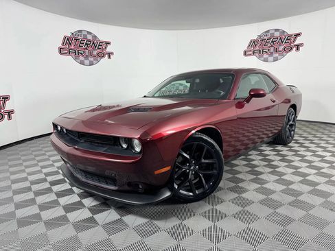 Used 2020 Dodge Challenger SXT w/ Blacktop Package image 1