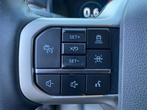 Used 2023 Ford Expedition Max Limited image 29