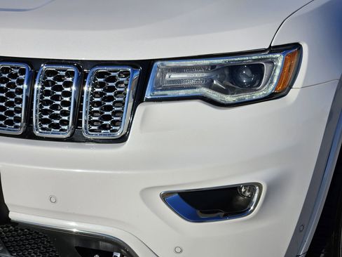 Used 2021 Jeep Grand Cherokee Overland image 11