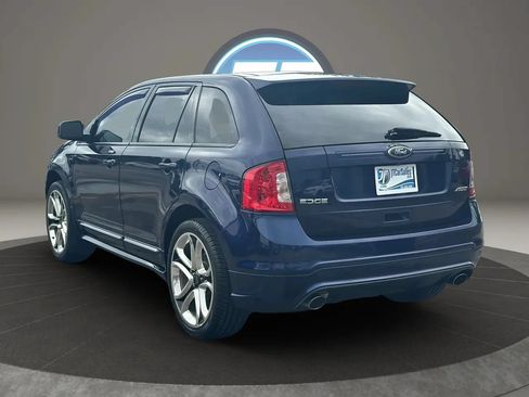 Used 2011 Ford Edge Sport w/ Driver Entry Pkg FWD image 5