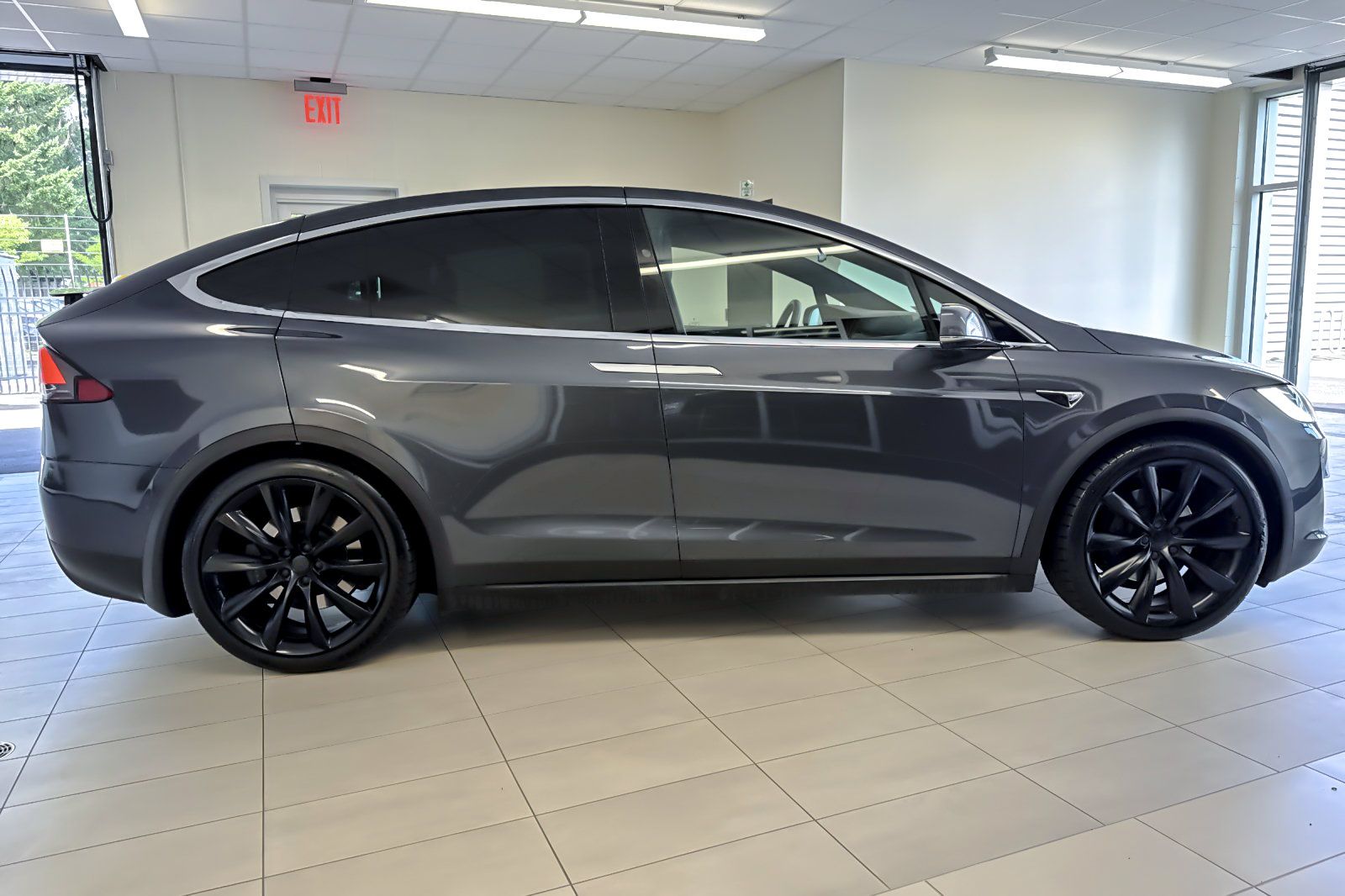 Used 2019 Tesla Model X 75D AWD/4WD image 3