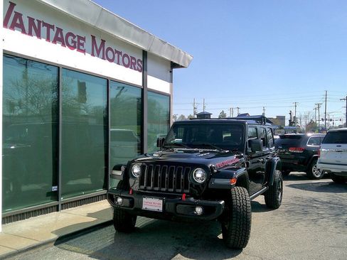 Used 2018 Jeep Wrangler Unlimited Rubicon AWD/4WD image 1