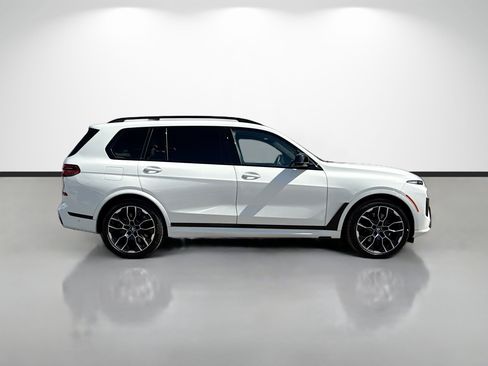 Used 2025 BMW X7 M60i AWD/4WD image 2
