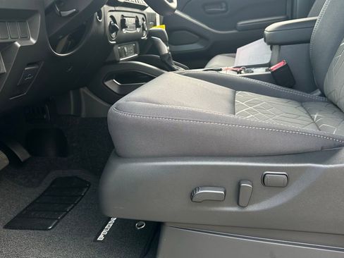 New 2026 Nissan Frontier SV w/ Tow Package image 23