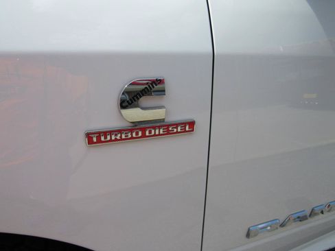 Used 2020 RAM 3500 Tradesman AWD/4WD image 16
