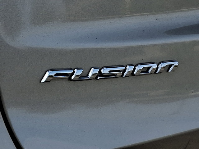 Used 2019 Ford Fusion SE FWD image 19