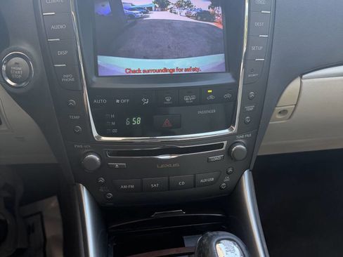 Used 2011 Lexus IS 250 w/ Premium Pkg Value Edition RWD image 10