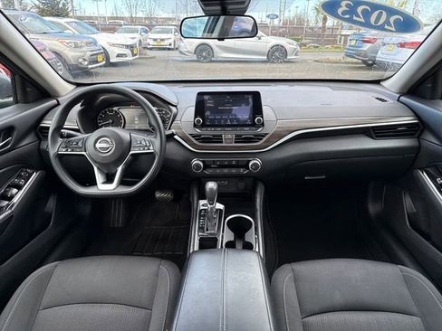 Used 2023 Nissan Altima 2.5 SV image 51