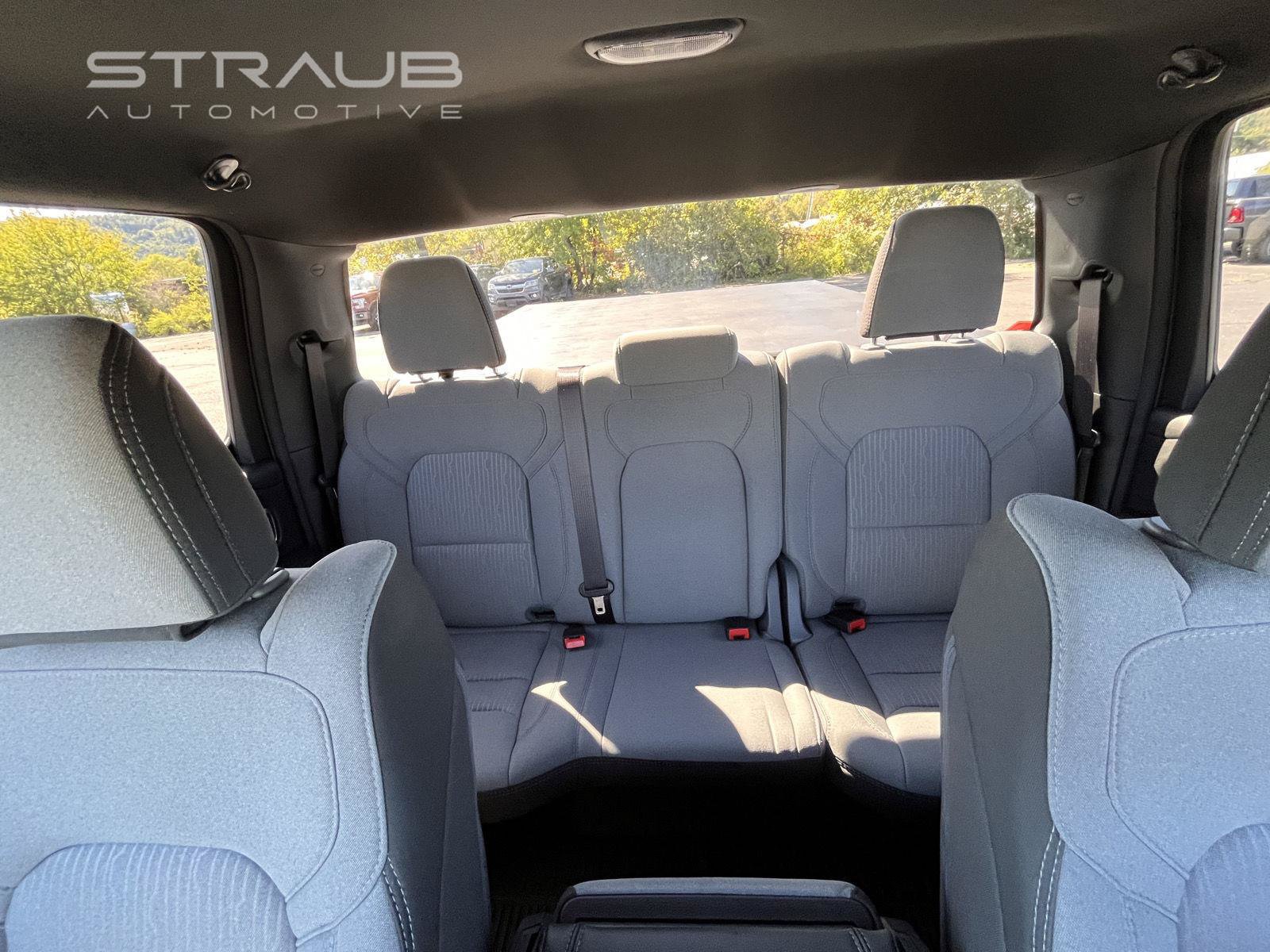 Used 2024 RAM 1500 Big Horn AWD/4WD image 30