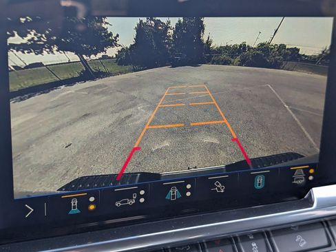 New 2026 Chevrolet Silverado 2500 LTZ w/ LTZ Premium Package image 18