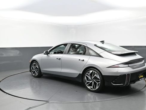 Used 2023 Hyundai Ioniq 6 SEL AWD/4WD image 6