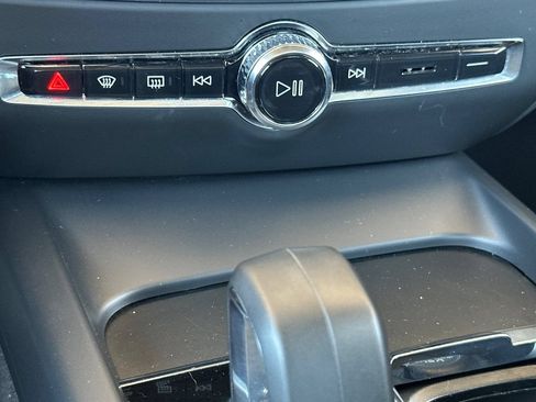 Used 2024 Volvo S60 B5 Core FWD image 27