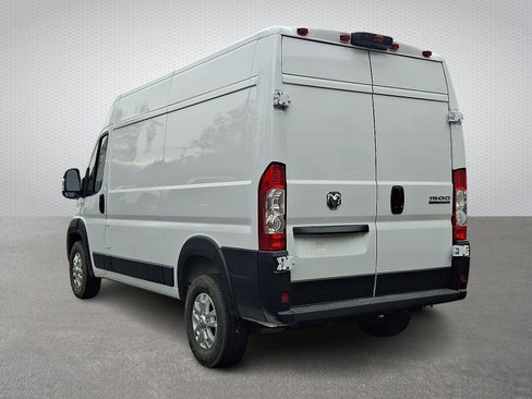 New 2026 RAM ProMaster 1500 w/ Quick Order Package 22G SLT image 4